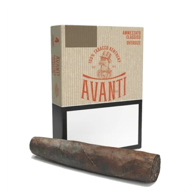 L'Avanti Ammezzato Classico Oversize è un celebre sigaro stile toscano di produzione statunitense, realizzato dalla Parodi Cigars / Avanti Cigar Company (Scranton, Pennsylvania). Prodotto con tabacchi Kentucky curati a fuoco (fire-cured) fermentati naturalmente e infusi con aroma naturale di anice, si distingue nella variante Oversize per il calibro leggermente maggiorato (ring gauge più ampio) che garantisce un tiraggio abbondante e una fumata ricca. Il profilo aromatico combina le note speziate e affumicate del Kentucky con il classico gusto dolce e rinfrescante dell'anice.