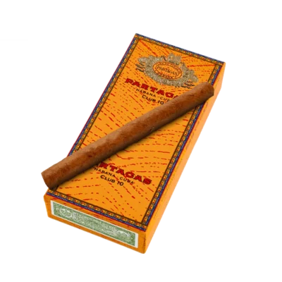 I Partagás Club 10 sono intensi cigarillos realizzati a macchina con il 100% di pregiato tabacco cubano proveniente dalla rinomata regione della Vuelta Abajo. Ideali per chi desidera una fumata breve ed espressiva in poco tempo, racchiudono appieno il profilo aromatico e il carattere forte, terroso e leggermente speziato tipico dello storico marchio Partagás.