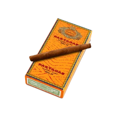 I Partagás Mini 10 sono mini cigarillos realizzati con il 100% di pregiato tabacco cubano proveniente dalla celebre regione della Vuelta Abajo. Pensati per una fumata molto breve ed intensa, racchiudono in dimensioni estremamente tascabili tutto il sapore deciso, ricco e terroso tipico della storica manifattura Partagás.